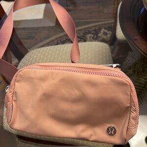 lululemon pink fitness waist bag brand new